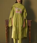 Women's green pure cotton embroidered kurta set with dupatta