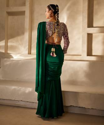 Emerald Green Embroidered Satin Chiffon Draped Saree Set 3