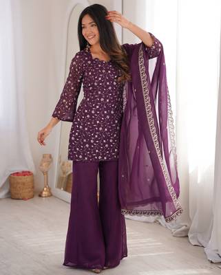 Women   s wine embroidered kurta with bell bottom pant & dupatta set 1