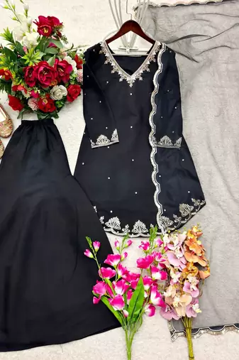 Black silk crepe heavy thread embroidery work kurta palazzo set