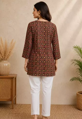 MULTICOLOR Rayon DIGITAL PRINTED KURTI 