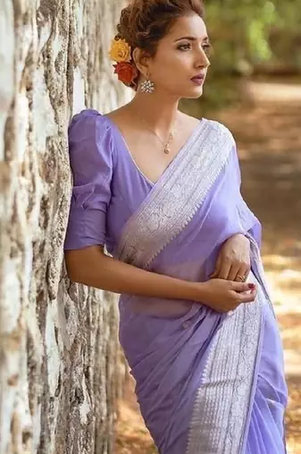 Lavender cotton spun saree with unstitched blousea piece