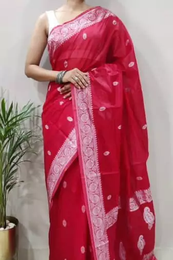 Red cotton spun saree with unstitched blousea piece