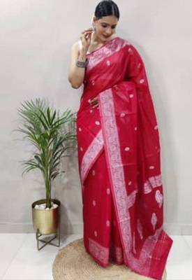 Red cotton spun saree with unstitched blousea piece 4