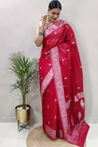 Red cotton spun saree with unstitched blousea piece