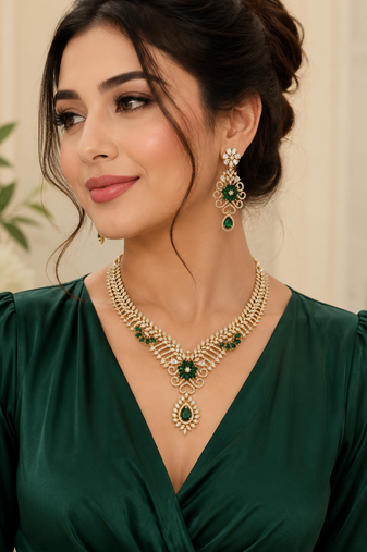 Gold finish electric green diamond necklace set