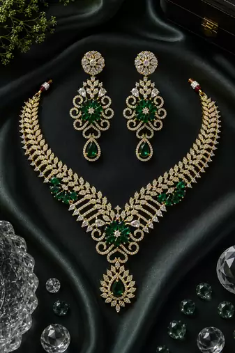 Gold finish electric green diamond necklace set