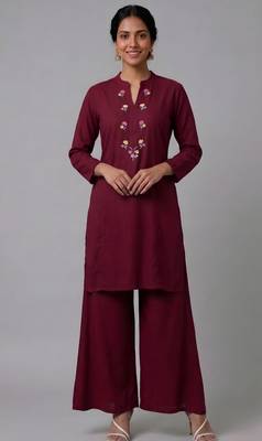 Maroon embroidered rayon kurta set 1