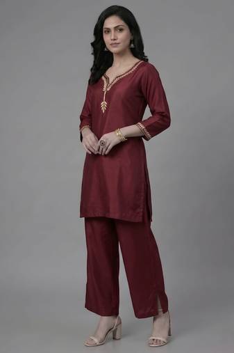 Maroon embroidered rayon kurta set