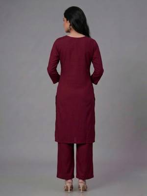 Maroon embroidered rayon kurta set 2