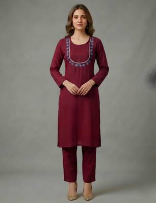Maroon embroidered rayon kurta set 1