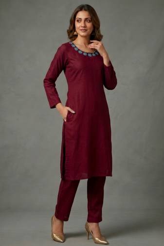 Maroon embroidered rayon kurta set