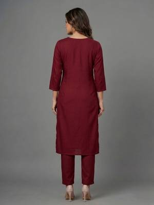 Maroon embroidered rayon kurta set 2