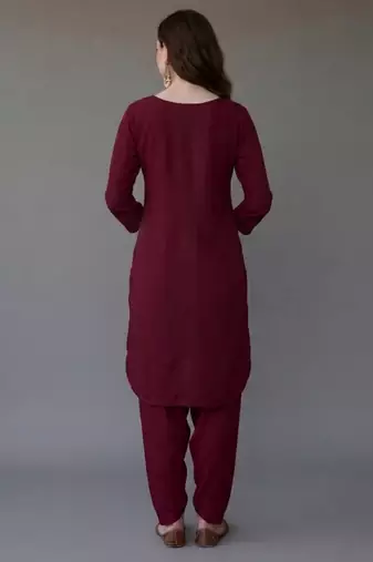 Maroon embroidered rayon kurta set
