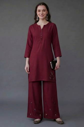 Maroon embroidered rayon kurta set
