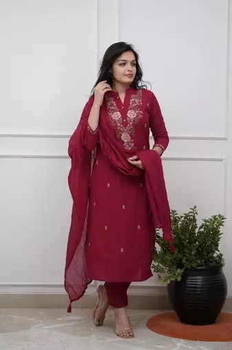Designer maroon rayon slub embroidered kurta set with nazmin dupatta