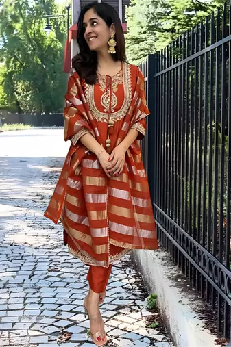 orange chanderi embroidered kurta set with viscose silk blend dupatta