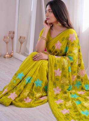  viscose crunchy silk blend saree with floral embroidery fancy lace border & swarovski diamond work 3