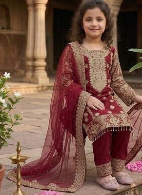  kids  rich heavy embroidery with sequence work kurta set 2
