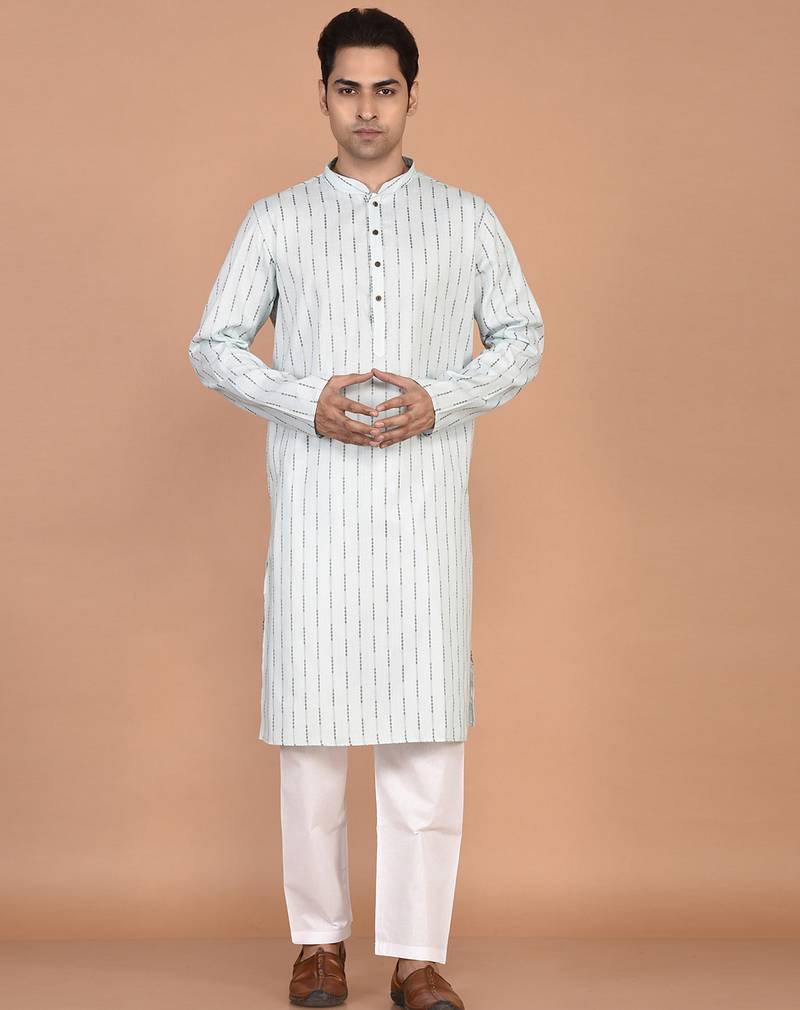 Men's woven design mandarin collar cotton straight kurta
