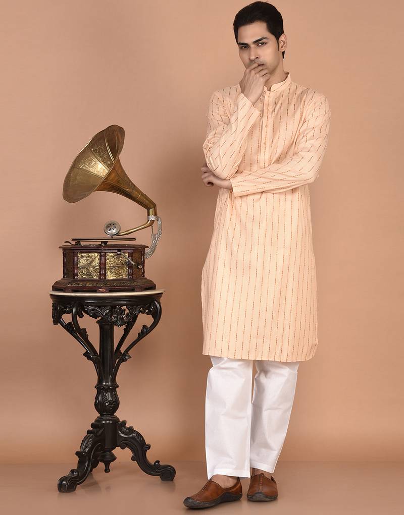 Men's woven design mandarin collar cotton straight kurta