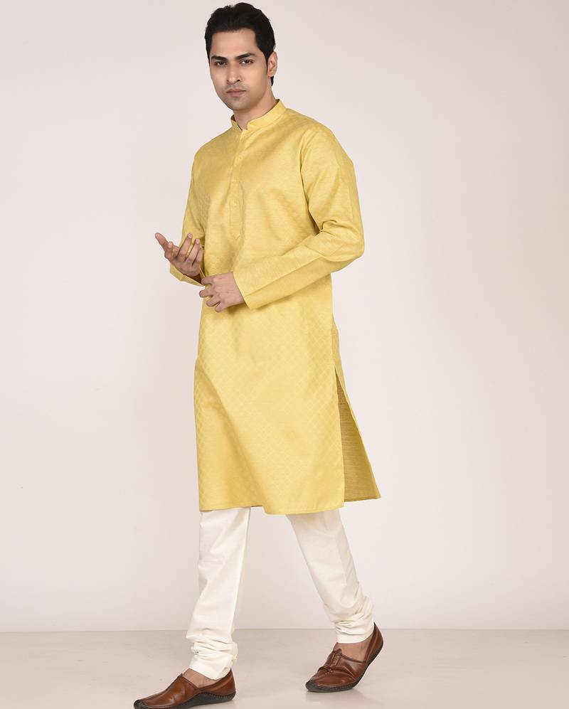 Men's woven design mandarin collar cotton straight kurta