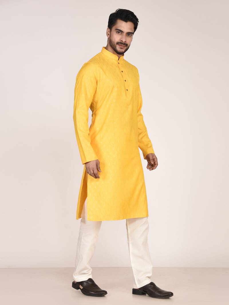 Men's woven design mandarin collar cotton straight kurta