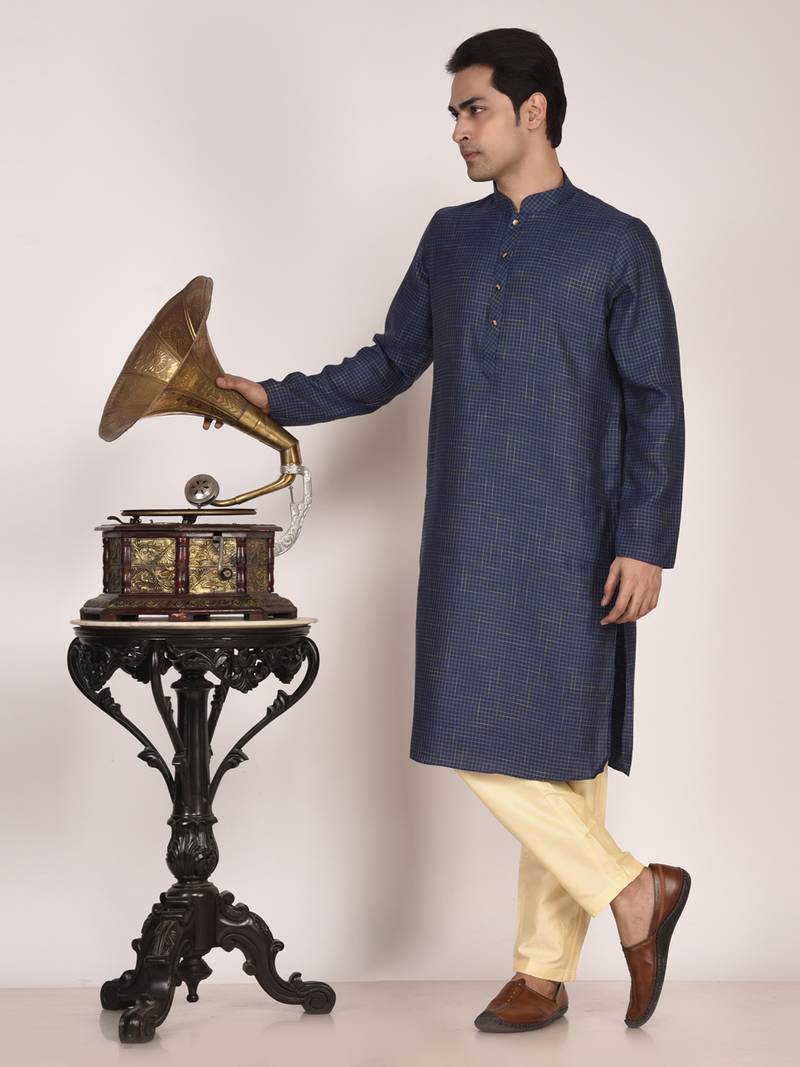 Men's woven design mandarin collar cotton straight kurta