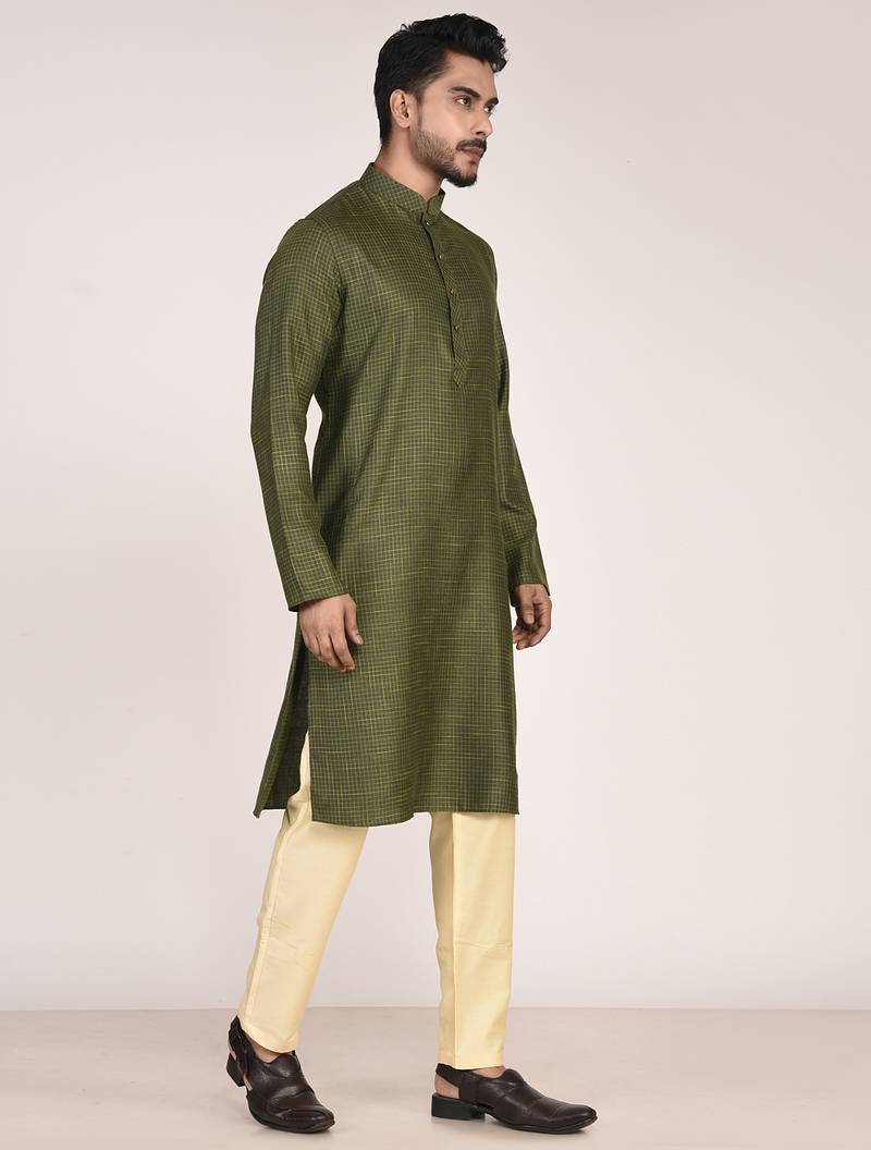 Men's woven design mandarin collar cotton straight kurta