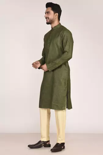 Men's woven design mandarin collar cotton straight kurta