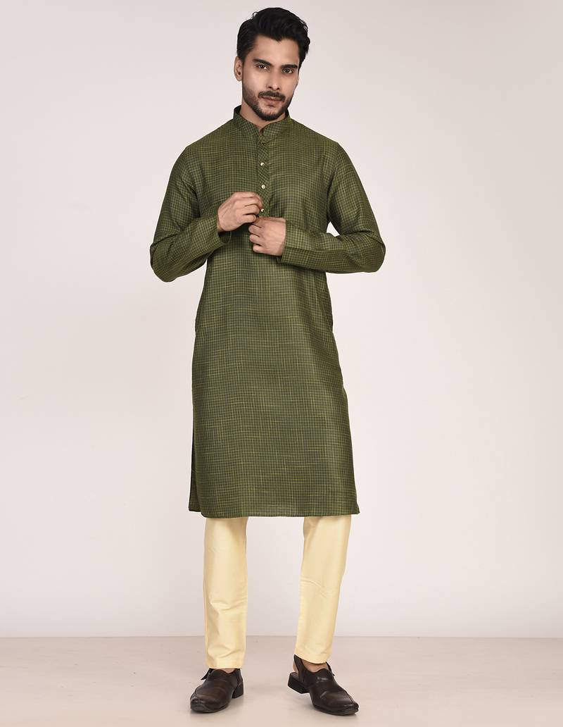 Men's woven design mandarin collar cotton straight kurta