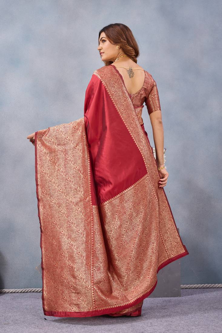 Maroon silk blend banarasi saree with unstitched blouse piece