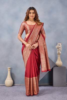 Maroon silk blend banarasi saree with unstitched blouse piece 5