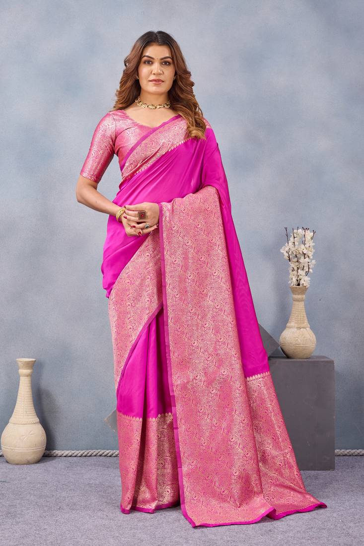 Pink silk blend banarasi saree with unstitched blouse piece