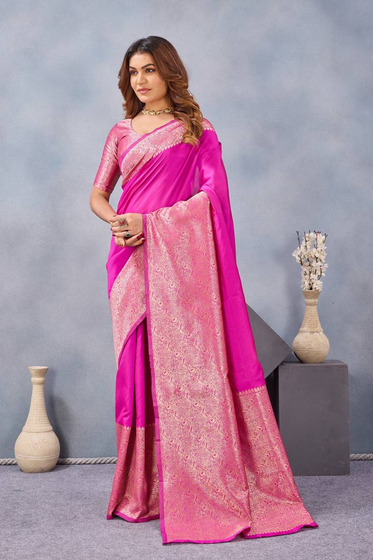 Pink silk blend banarasi saree with unstitched blouse piece