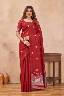 Red linen festive saree with unstitched blouse piece 2