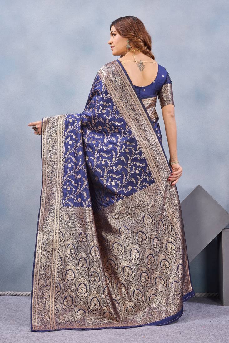 Blue silk blend banarasi saree with unstitched blouse piece