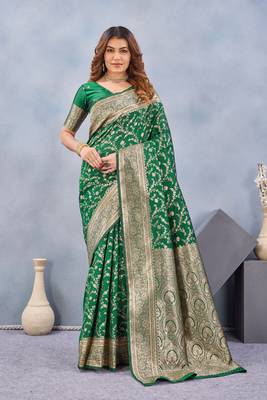 Green silk blend banarasi saree with unstitched blouse piece 2