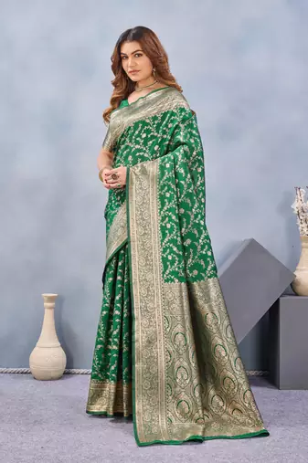Green silk blend banarasi saree with unstitched blouse piece