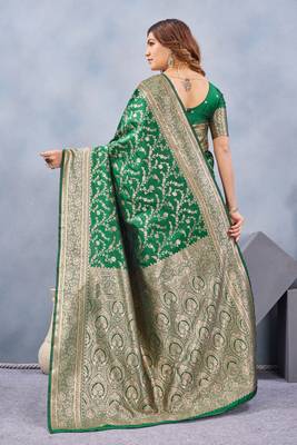 Green silk blend banarasi saree with unstitched blouse piece 4
