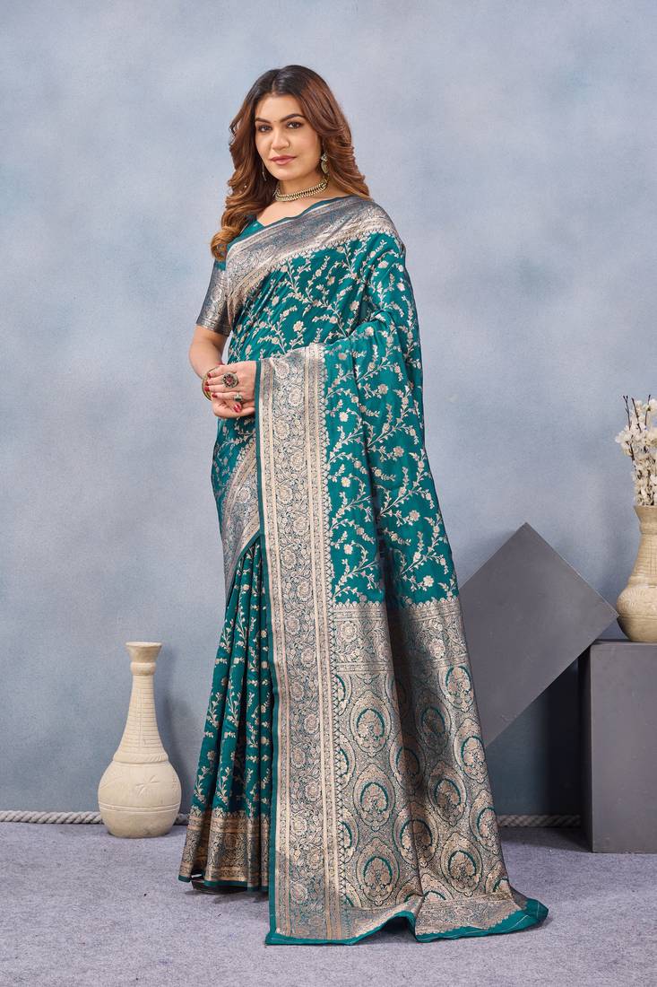 Turuoise silk blend banarasi saree with unstitched blouse piece
