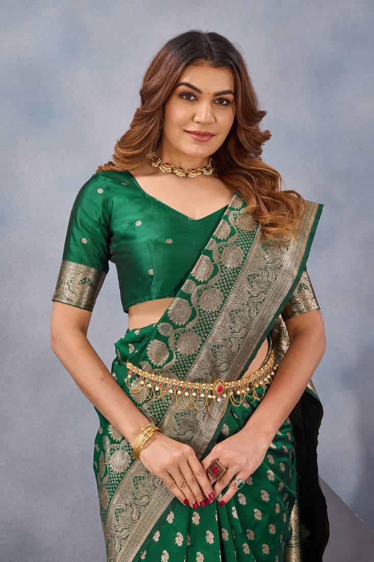 Green soft silk blend banarasi jacuard work designer party wear saree with unstitched blouse piece