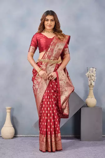 Red silk blend banarasi saree with unstitched blouse piece