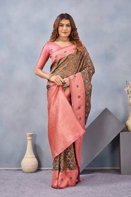 Green pink silk blend banarasi saree with unstitched blouse piece 2