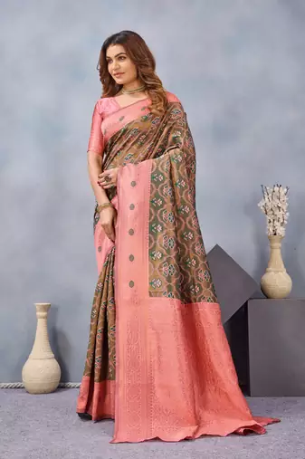 Green pink silk blend banarasi saree with unstitched blouse piece