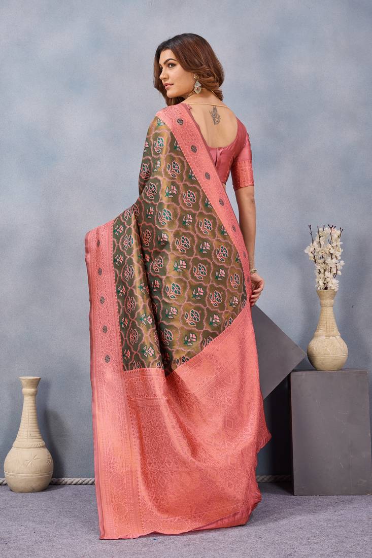 Green pink silk blend banarasi saree with unstitched blouse piece