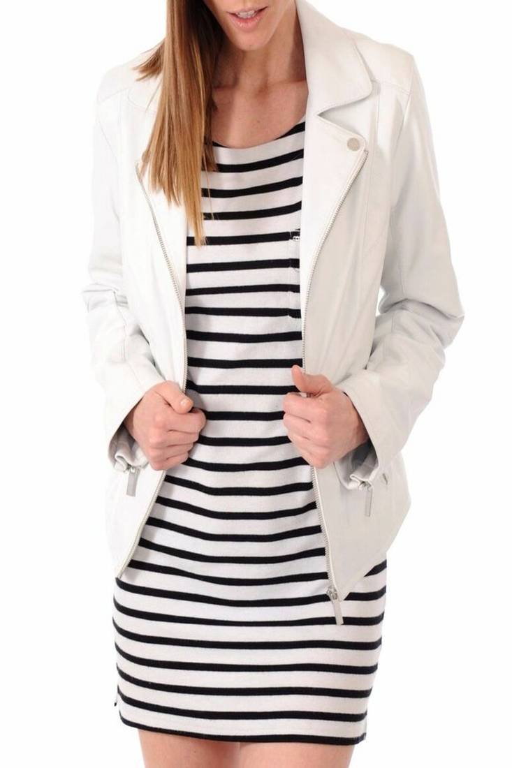 Women’s white  lambskin leather jacke- staright zipper detail & button  style