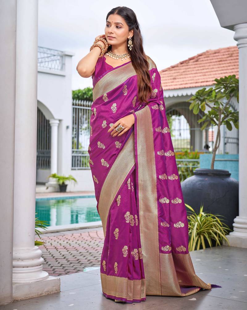 magenta saree with heavy jacquard work saree with blouse piece