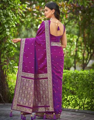 dark purple saree with heavy jacquard work saree with blouse piece 2