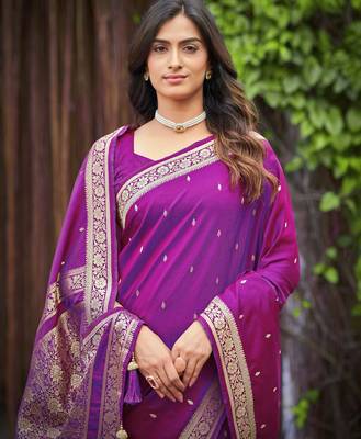 dark purple saree with heavy jacquard work saree with blouse piece 3